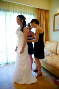 Destination wedding photographer | barcelo maya tropical resort Mexico | wedding photos | Bridesmaids do brides dress up
